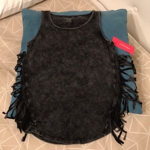 Girl’s Tank Tassled Blouse